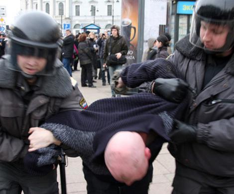Пиар на сломанной руке