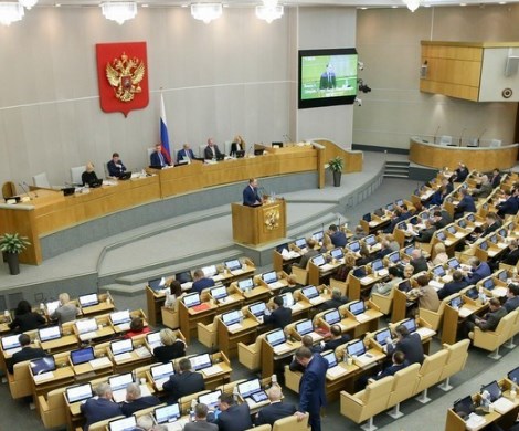 &laquo;Происходит что-то неладное&raquo;: в Госдуме резко распекли правительство Медведева за обман и некомпетентность