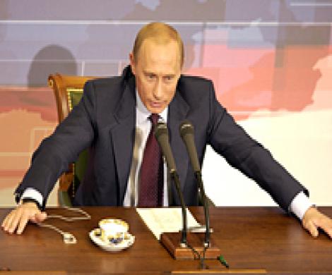 Европейские сенаторы считают Путина гарантом стабильности в России