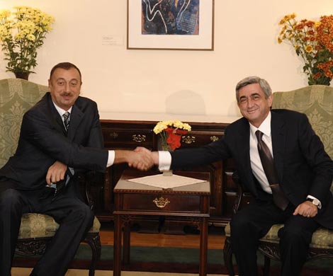 Ереван и Баку договорились соблюдать перемирие