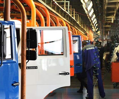 «АвтоВАЗ» и «КамАЗ» получат субсидии на обеспечение занятости