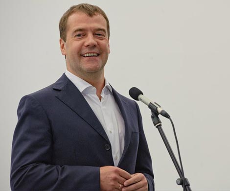 Медведев допустил превышение планируемого дефицита бюджета