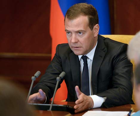 Медведев утвердил антикризисный план