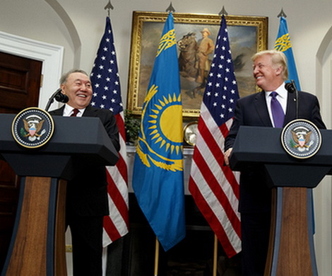 Назарбаев ждет Трампа в Казахстане