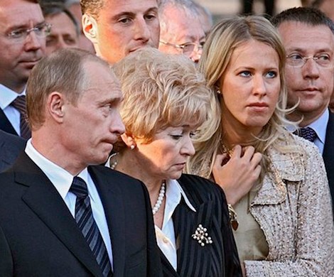 Путину предлагают бежать из России из-за возможной мести Собчак