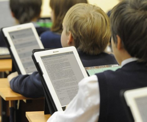 Российские школьники перейдут на планшеты через два года: миф или реальность