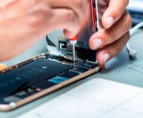 С какими поломками смартфонов чаще всего обращаются в ремонт
