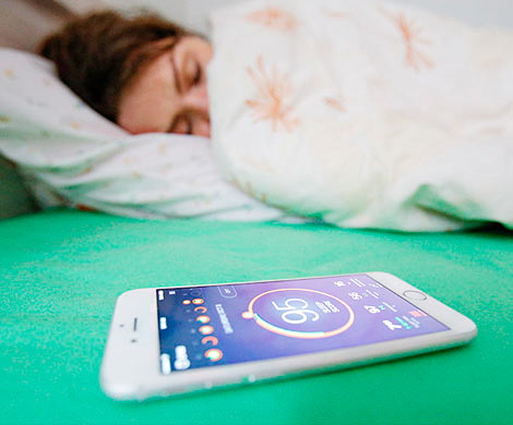 Смартфон под подушкой может вызывать рак и бесплодие
