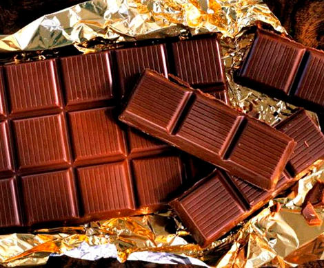 Стоимость шоколада на оптовом рынке РФ упала на 30%