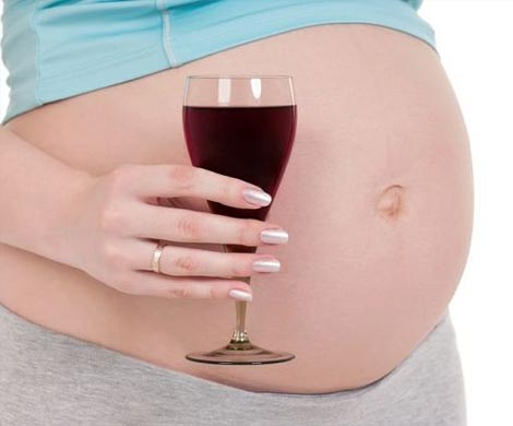 Употребление спиртного во время беременности приводит к бессоннице малыша 