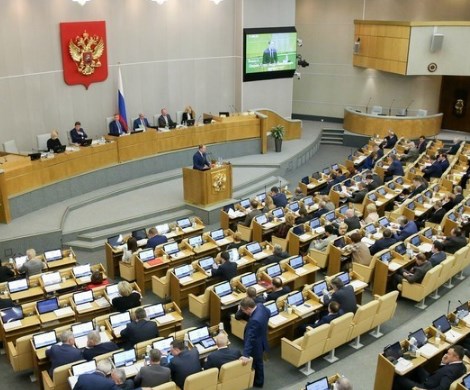 В Госдуме отчитали Силуанова и заговорили о крахе экономики России