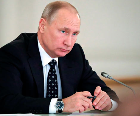 200 тыс. россиян за день оставили подписи за Путина