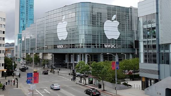 Акции Apple упали сильнее всего с сентября 2022 года после отчета о прибыли за третий квартал