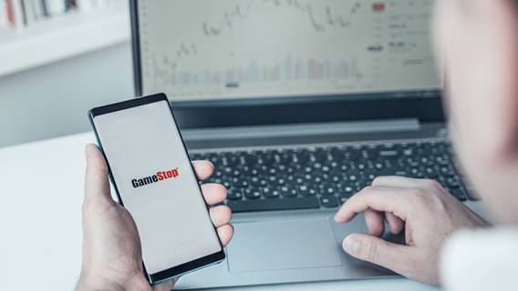 Акции GameStop выросли после того, как Robinhood снял ограничения на торговлю