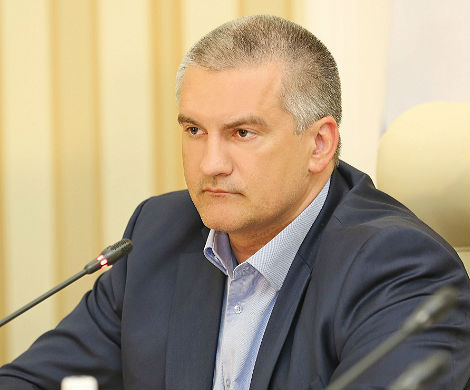 Аксенов отстранил на период проверки замглавы крымского Минэнерго