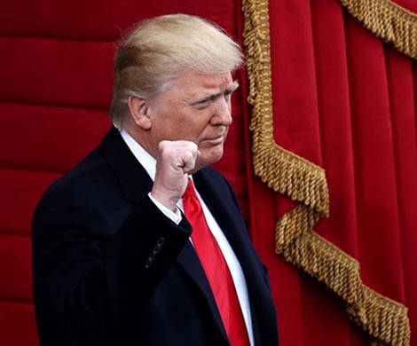 Американские законодатели предупреждают Трампа: его высказывания в twitter рискованны