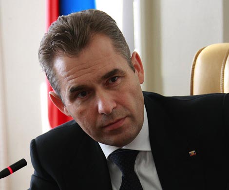Астахов покинет должность после вопроса о плаванье на Сямозере