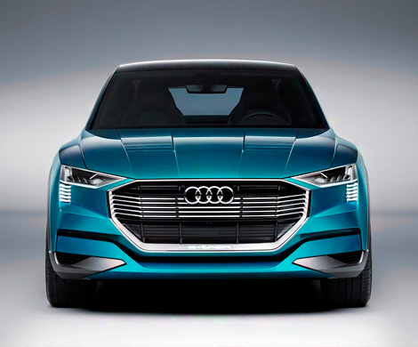 Audi представила первый серийный электромобиль