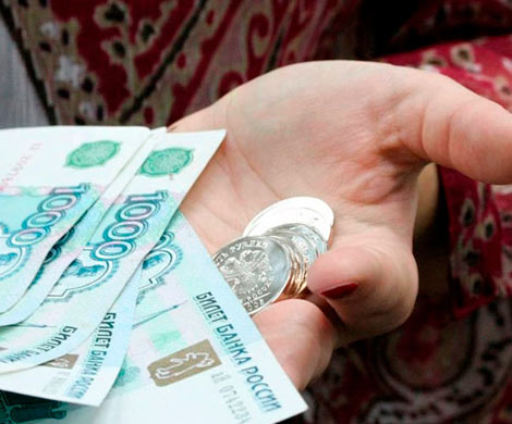 Правительство РФ займется индексацией пенсий работающих россиян