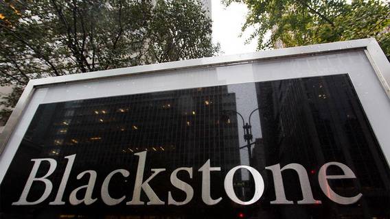 Blackstone возобновил фонд выкупа после проблем с выкупом акций