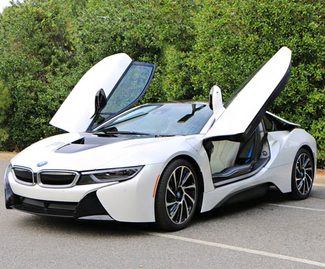 BMW I8 удивит покупателей своей мощью