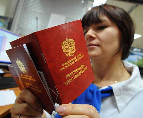Более трети пенсионеров РФ   продолжает трудиться и без повышения пенсионного возраста