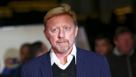 Борис Беккер обвиняется в том, что он не сдал теннисные трофеи для погашения долгов