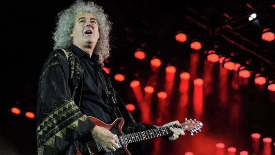 Брайан Мэй, ведущий гитарист рок-группы Queen, получил рыцарское звание от короля Карла III