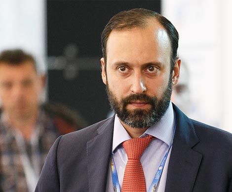 Брат Аркаши Дворковича получил в нос