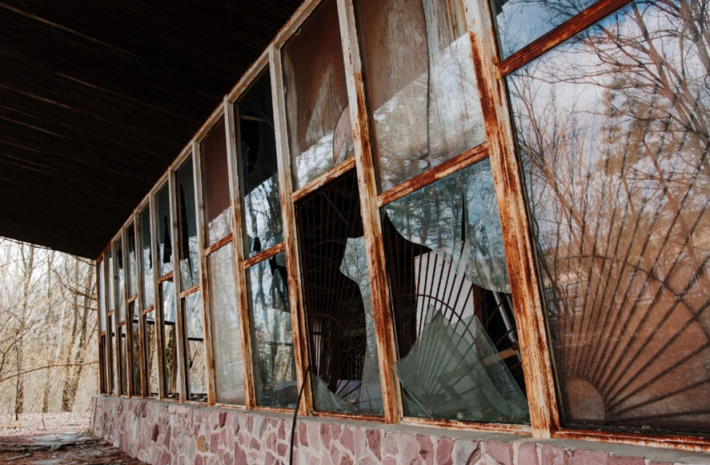 Брянская область после ночного обстрела десятки поврежденных домов