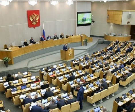Будни Госдумы: Володин отчитал депутата Алимову за маты в соцсетях