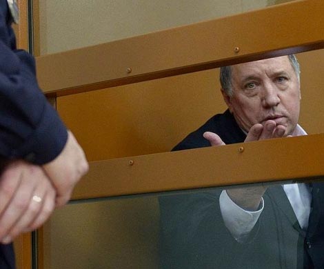 Бывший главком Сухопутных войск, осужденный за мошенничество, намерен вернуться в ведомство