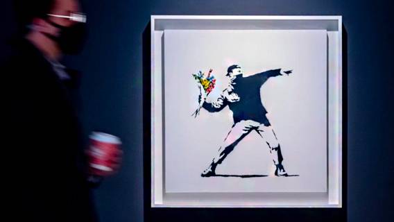 Бывший топ-менеджер Christie’s разыграет работу Бэнкси в виде 10 тыс. NFT-токенов