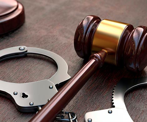 Бывшую судью поставили перед фактом закона