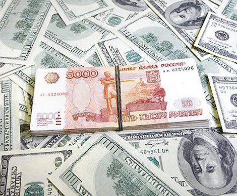 Центробанк России срочно влил $ 10 млрд для поддержания курса рубля
