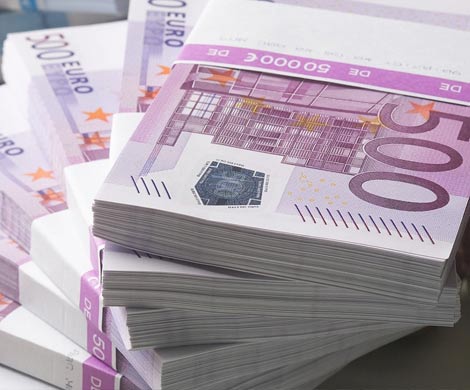 Charlie Hebdo передаст €4,3 млн пожертвований семьям жертв теракта