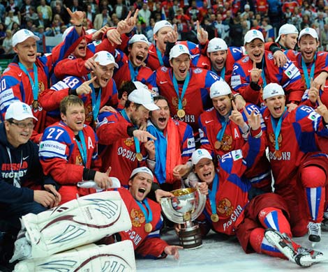 Чемпионы России по хоккею прибыли в Москву 