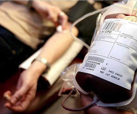 Через два года пациентам начнут переливать искусственную кровь
