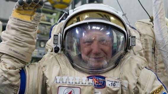 «Черная» дыра губернатора Беглова - как российский космос потерял миллиарды долларов под управлением человека-футляра