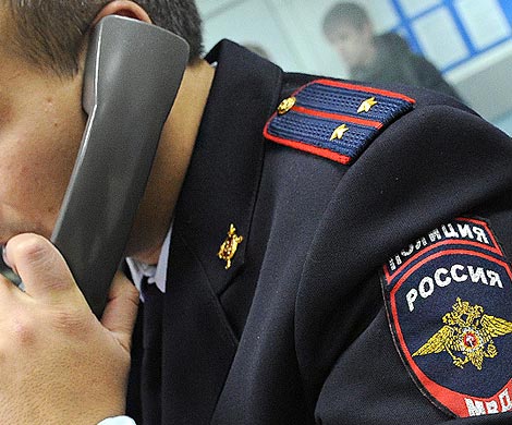 Дебошир решил сбежать от наряда полиции на угнанном автомобиле