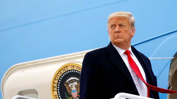 Демократы внесли резолюцию об импичменте в отношении Трампа