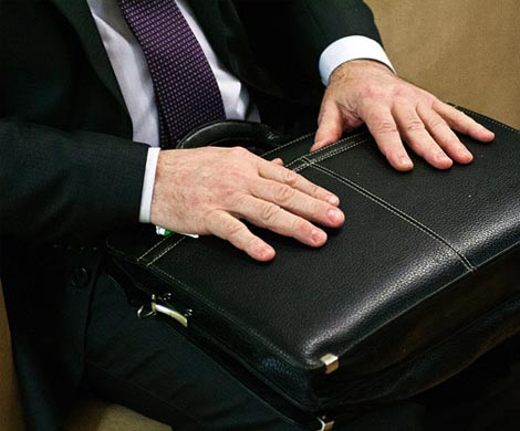 Депутат Колесников простил всех, кому остался должен?