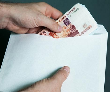 Депутата Архангельской городской думы задержали при получении взятки