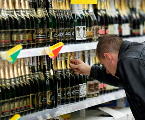Депутаты предложили продавать алкоголь и табак в специальных магазинах