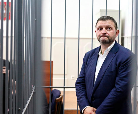 Для Белых просят десять лет