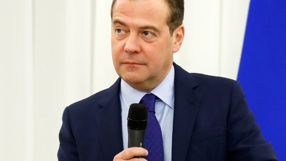 Дмитрий Медведев: переход на четырехдневную рабочую неделю не за горами