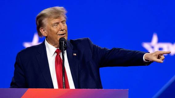 Дональд Трамп выступил на митинге в Техасе, заявив, что может закончить конфликт на Украине за 24 часа