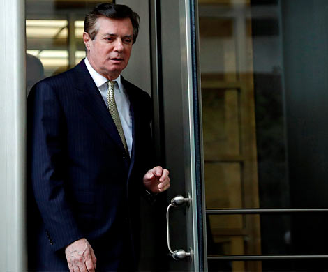 ФБР изъяла у Манафорта материалы по суду с Дерипаской