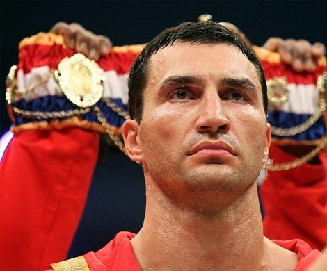 Фьюри лишил Кличко чемпионских поясов
