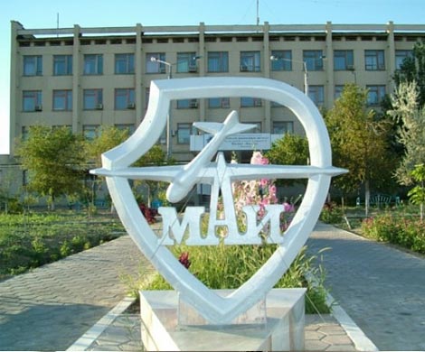 Генерал поставит МАИ на крыло